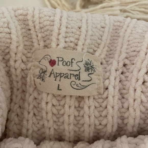 White turtleneck sweater - Picture 2 of 3